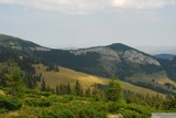 Bílé skály (Piatrele Albe) a Piatra Grăitoare.