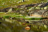 Jezero poblíž našeho tábořiště.