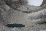 Konečně jsme našli i v Pyrenejích pleso (Lago Helado), museli jsme kvůli němu pěkně vysoko.